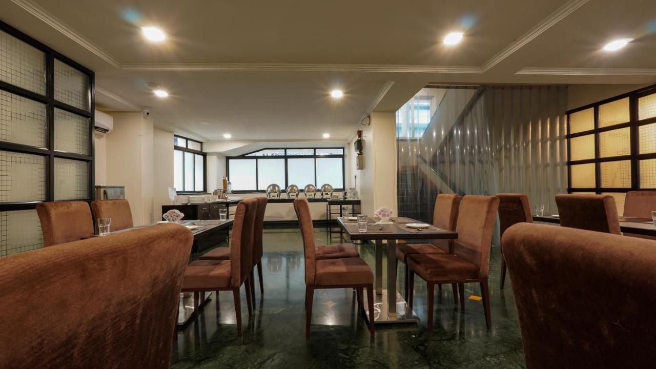 Magnus Riverside Kalyani Nagar Πούνε Εξωτερικό φωτογραφία